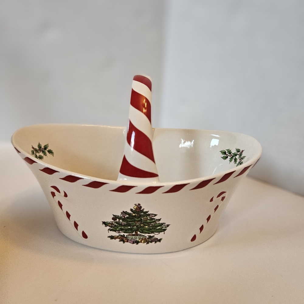 SPODE Christmas Tree Peppermint Handle Basket 6.5 in Candy Dish S33 NIB*RARE*